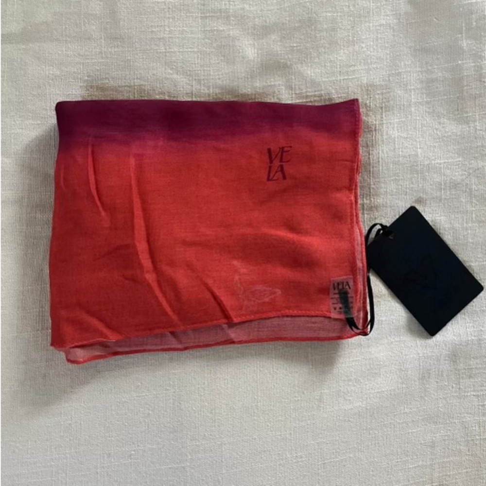 vela scarves ombré rouge in standard